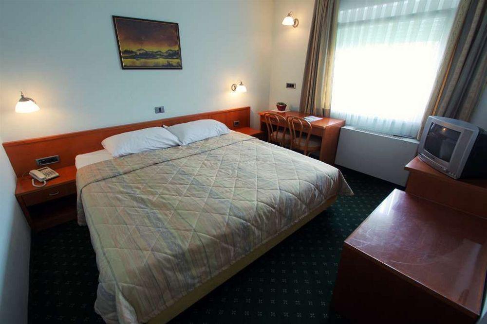 Grandvid Hotel Škofljica Exterior foto